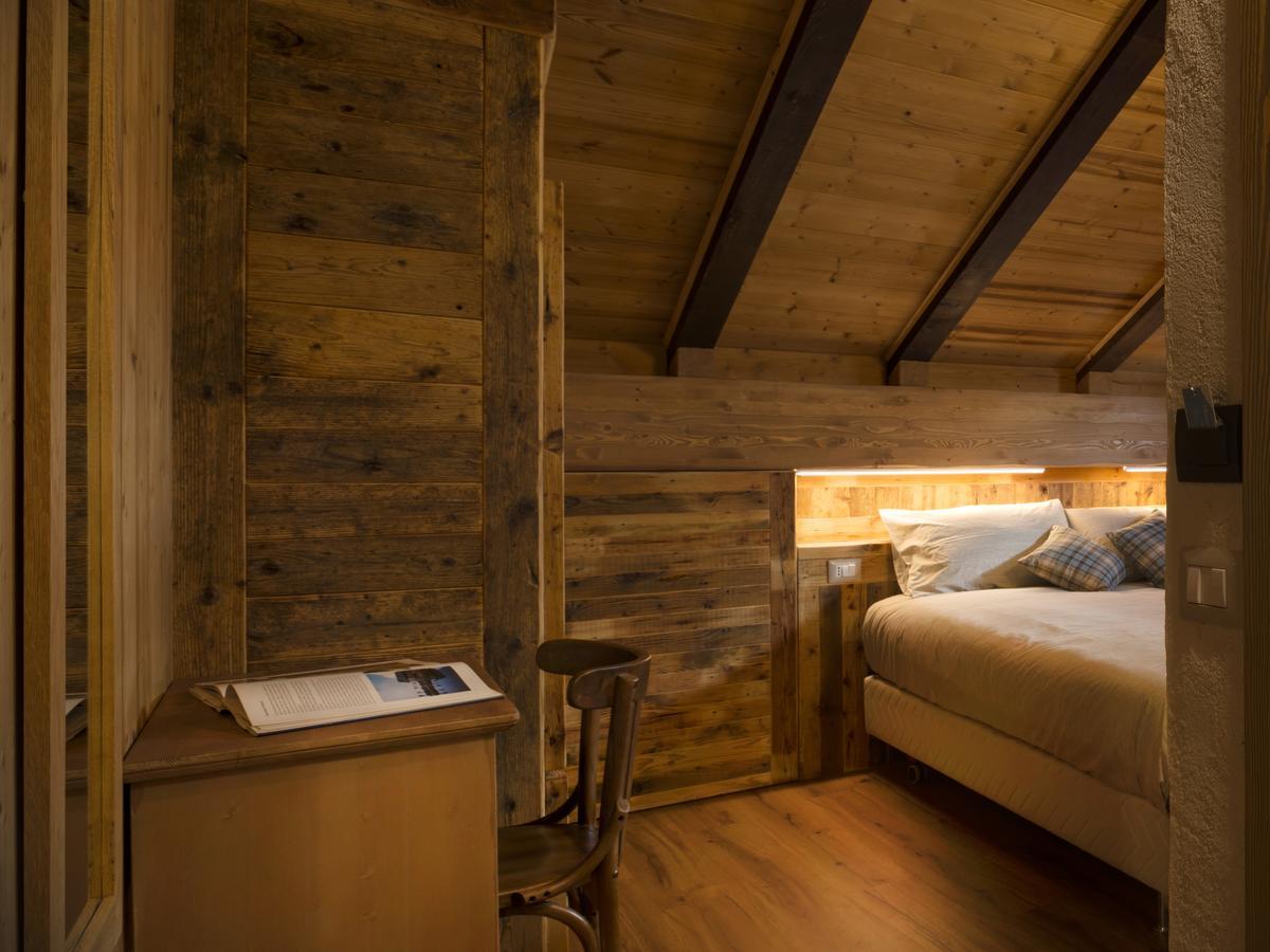 Chambres D'Hotes La Moraine Enchantee Gressan Exterior photo